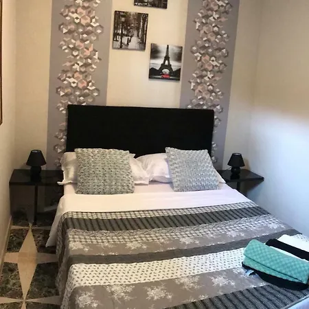 בית הארחה Iora Boutique קונסטנצה